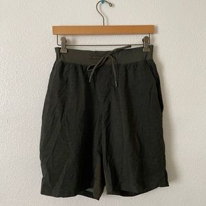 Lululemon T.H.E shorts 9”.